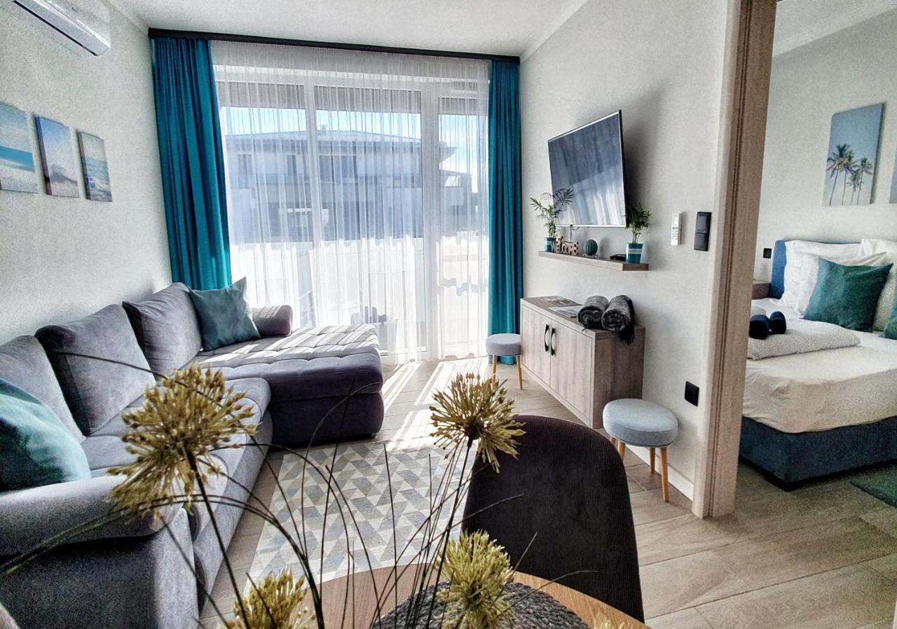 Marina Apartment By Dora Keszthely Εξωτερικό φωτογραφία