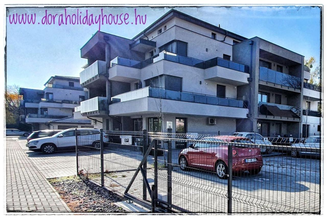 Marina Apartment By Dora Keszthely Εξωτερικό φωτογραφία