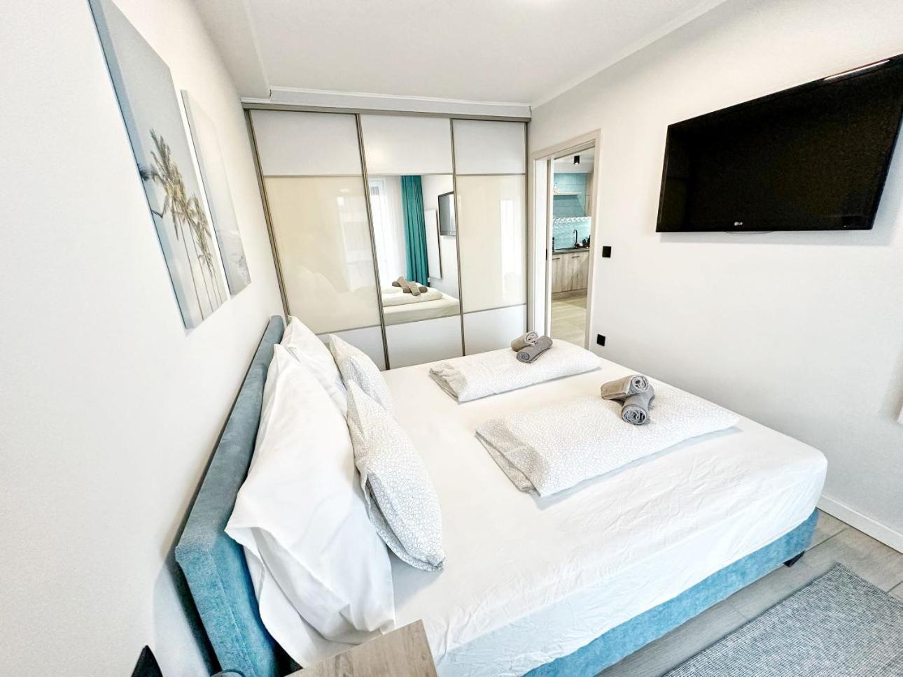Marina Apartment By Dora Keszthely Εξωτερικό φωτογραφία